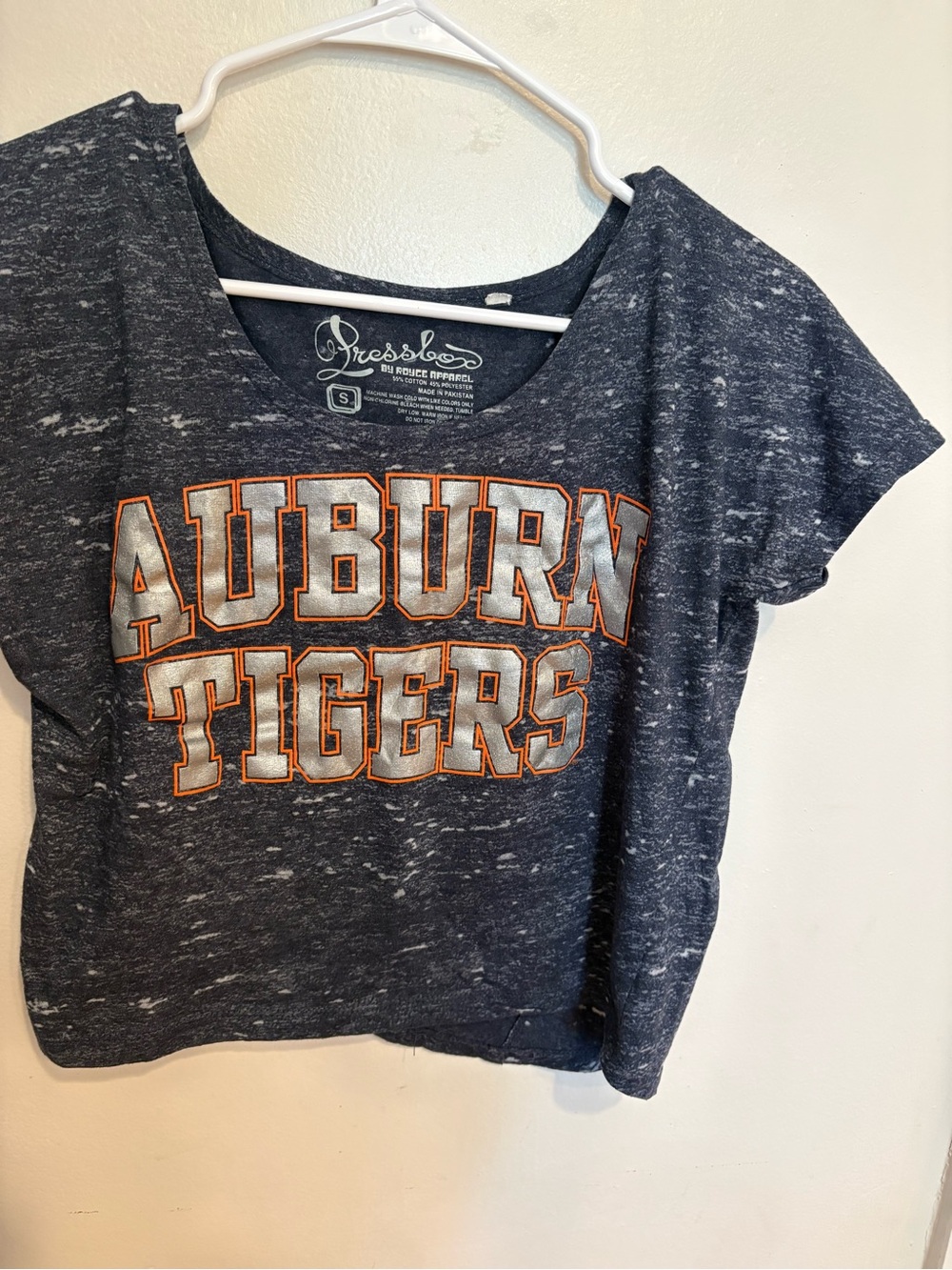 Auburn Tigers Navy Tee with Silver and Orange Team Lettering size small